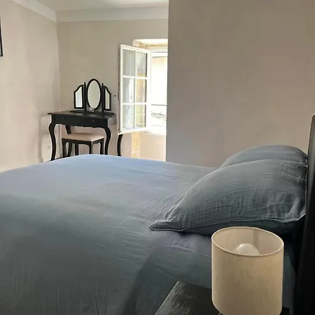 Maison De Village Feriehus